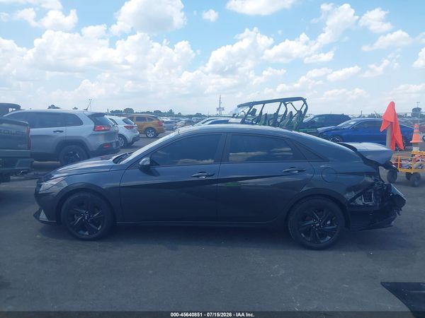 2022 HYUNDAI ELANTRA SEL