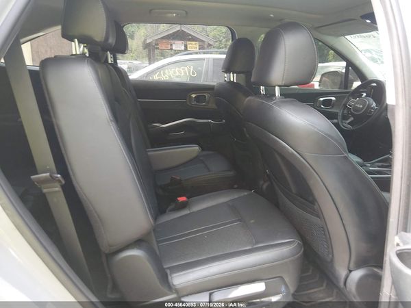 2022 KIA SORENTO X-LINE EX
