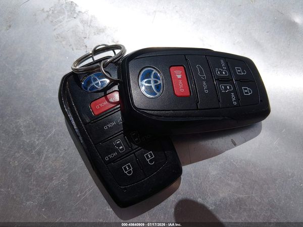 2021 TOYOTA SIENNA LIMITED