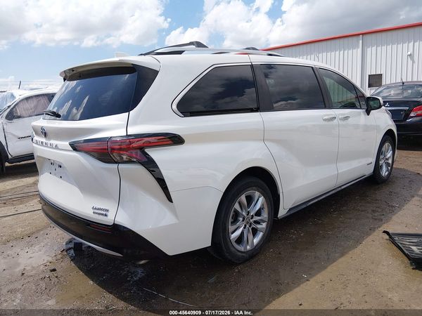 2021 TOYOTA SIENNA LIMITED