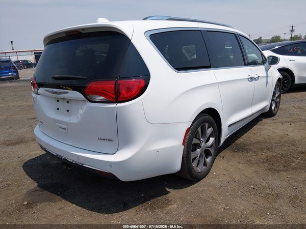 2019 CHRYSLER PACIFICA LIMITED