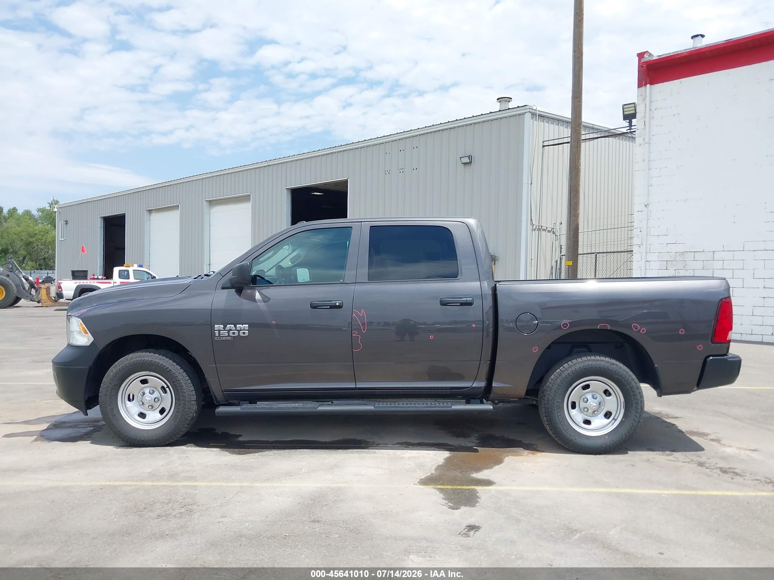 2021 RAM 1500 CLASSIC TRADESMAN  4X4 5'7 BOX