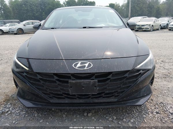 2023 HYUNDAI ELANTRA SE