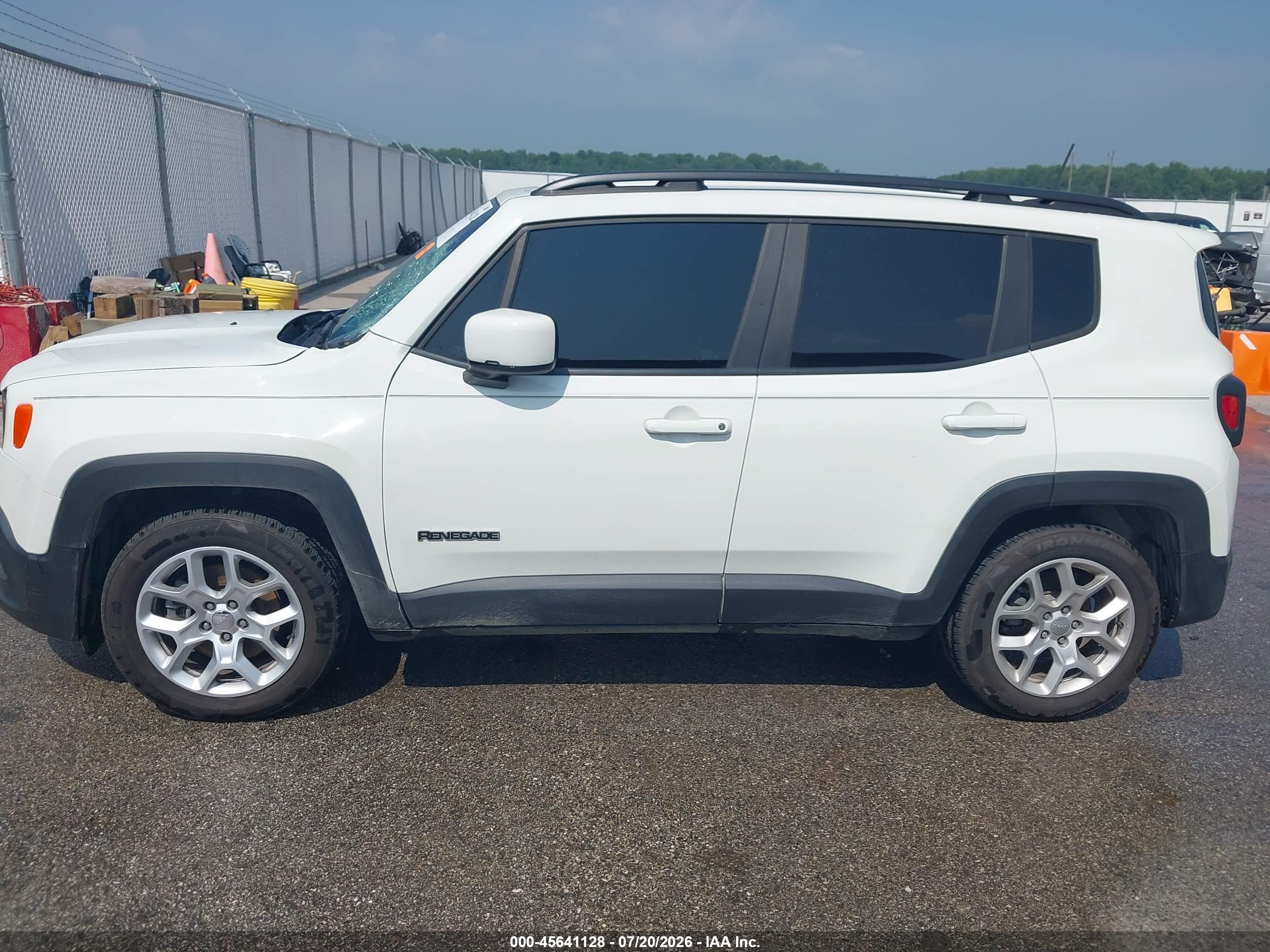 2018 JEEP RENEGADE LATITUDE FWD