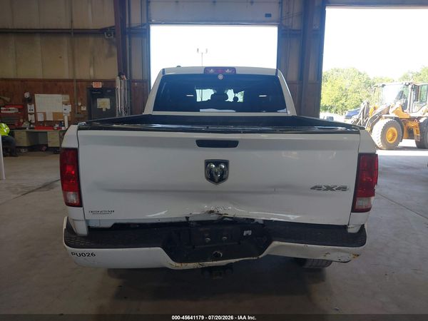 2019 RAM 1500 CLASSIC EXPRESS  4X4 6'4 BOX