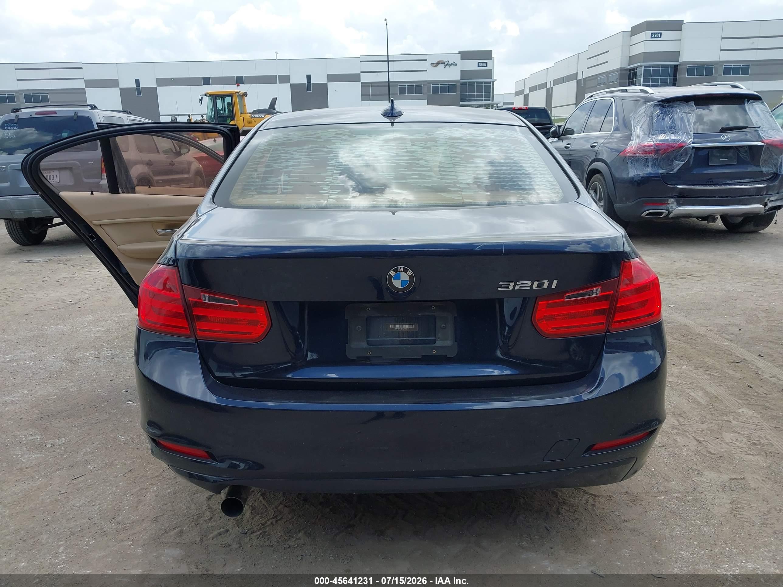 2014 BMW 320I SA