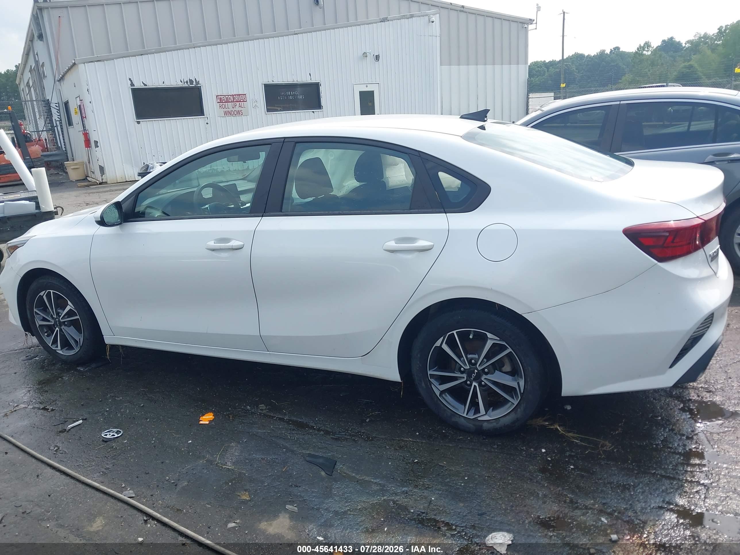 2022 KIA FORTE LXS