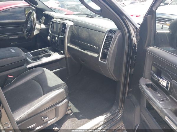 2017 RAM 1500 LIMITED  4X4 5'7 BOX — I5