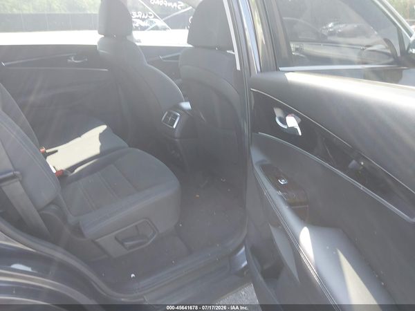 2019 KIA SORENTO 2.4L LX