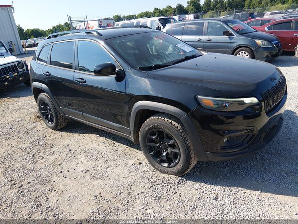 2022 JEEP CHEROKEE X 4X4