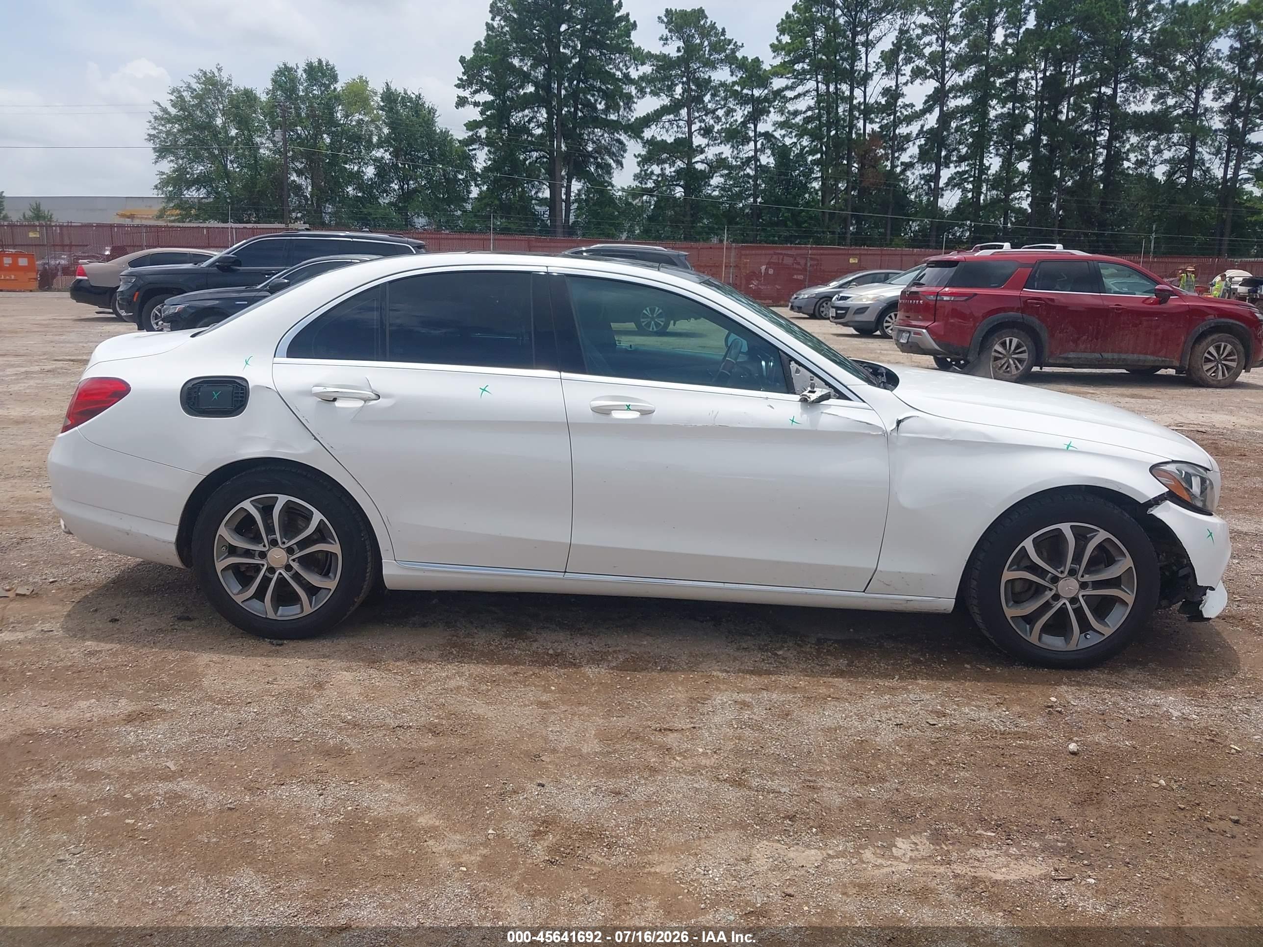 2015 MERCEDES-BENZ C 300 4MATIC