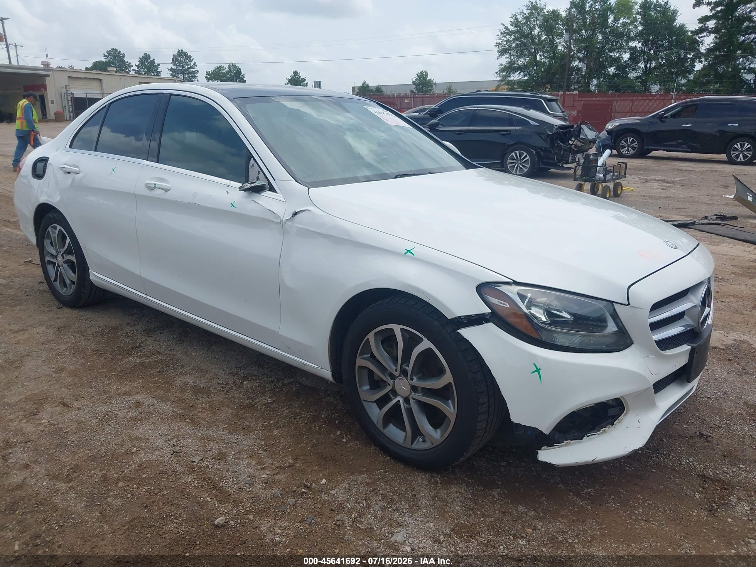 2015 MERCEDES-BENZ C 300 4MATIC
