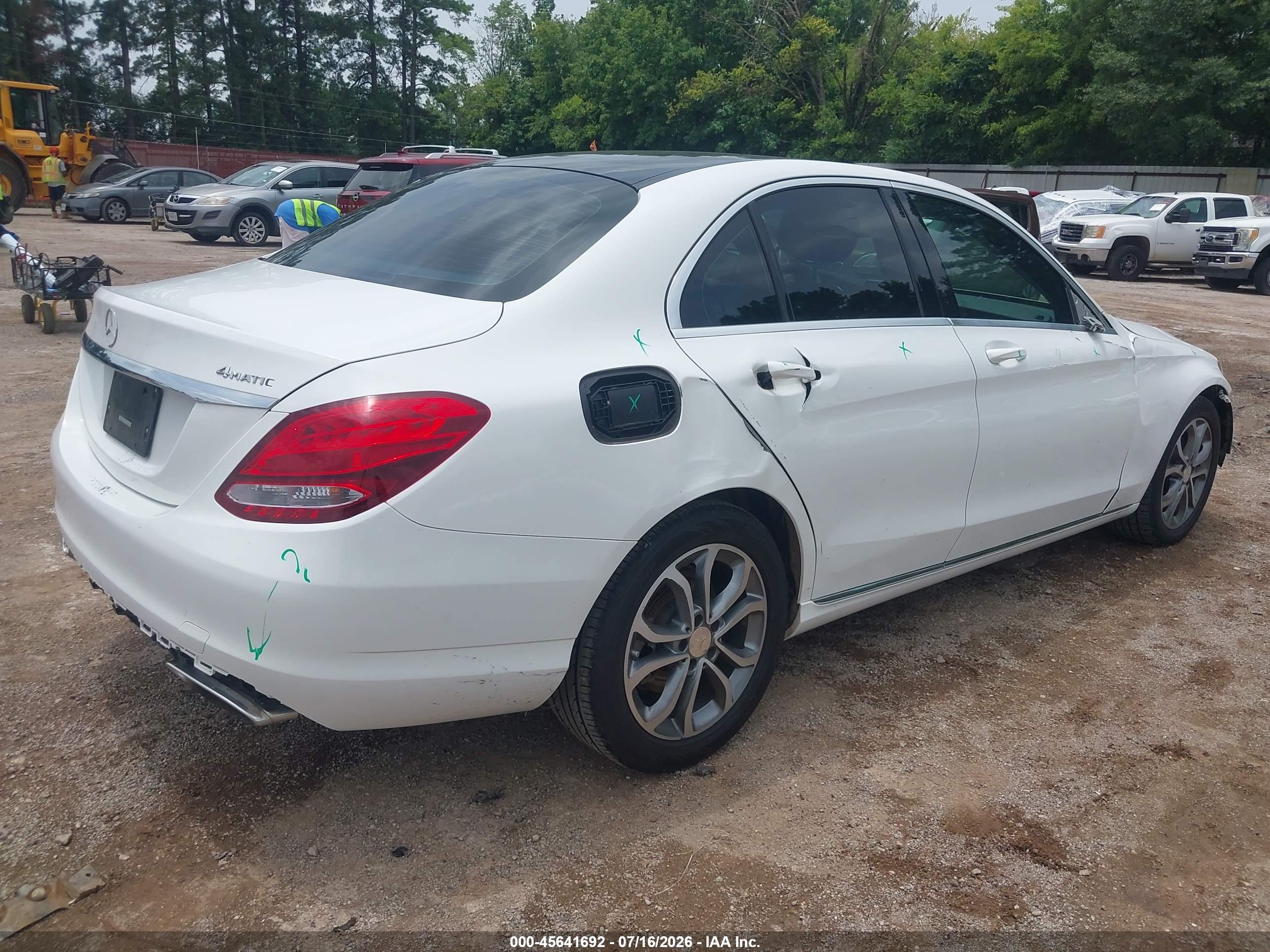 2015 MERCEDES-BENZ C 300 4MATIC
