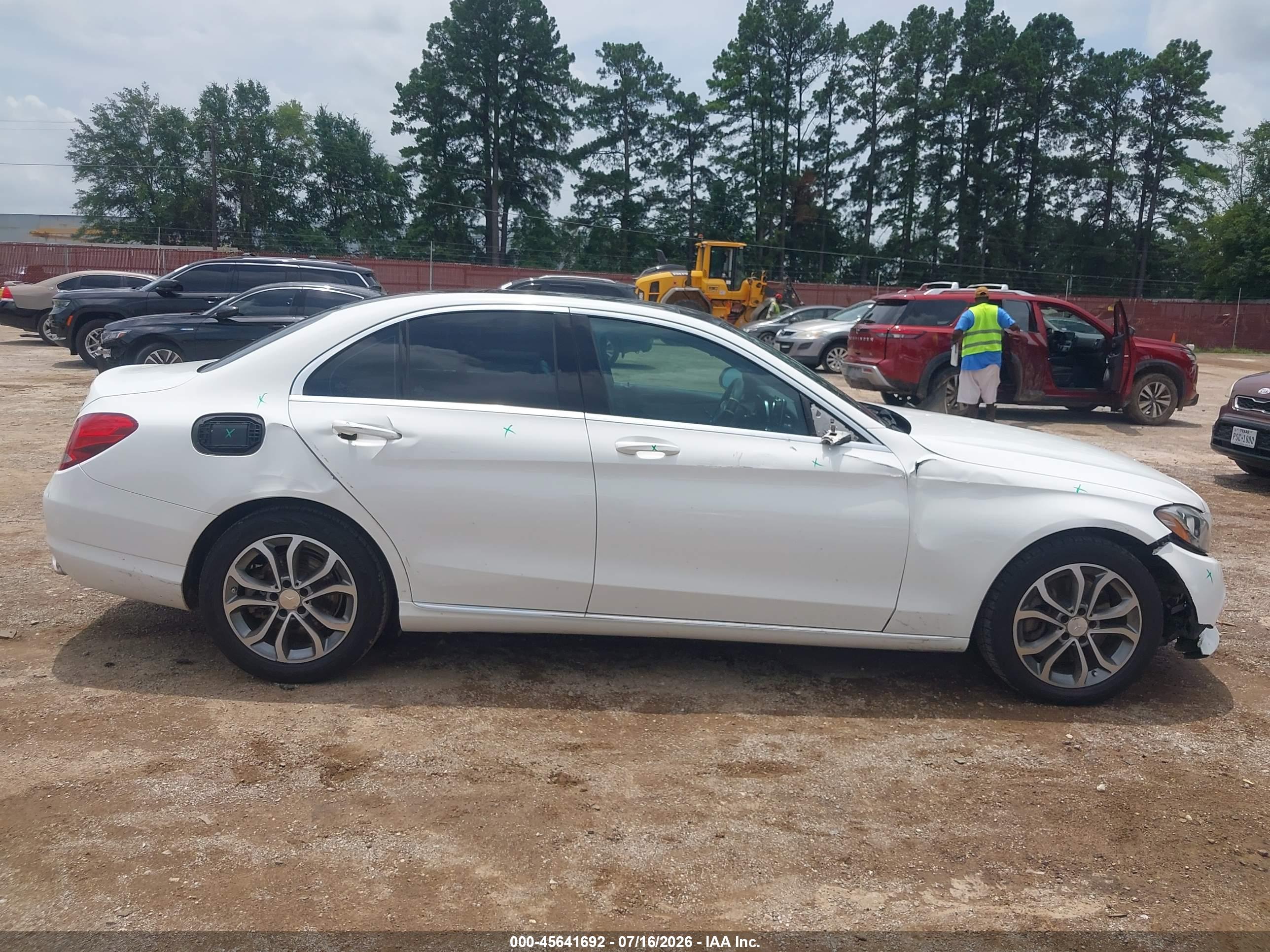 2015 MERCEDES-BENZ C 300 4MATIC