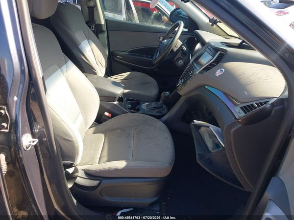 2017 HYUNDAI SANTA FE SE