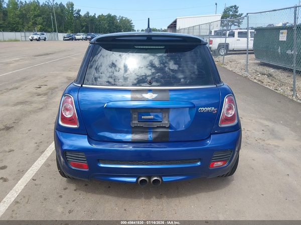 2012 MINI COOPER S