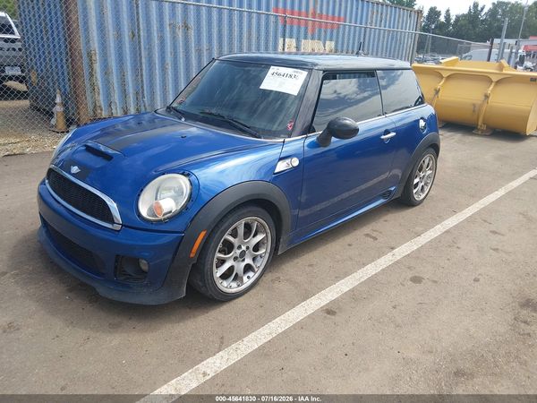 2012 MINI COOPER S