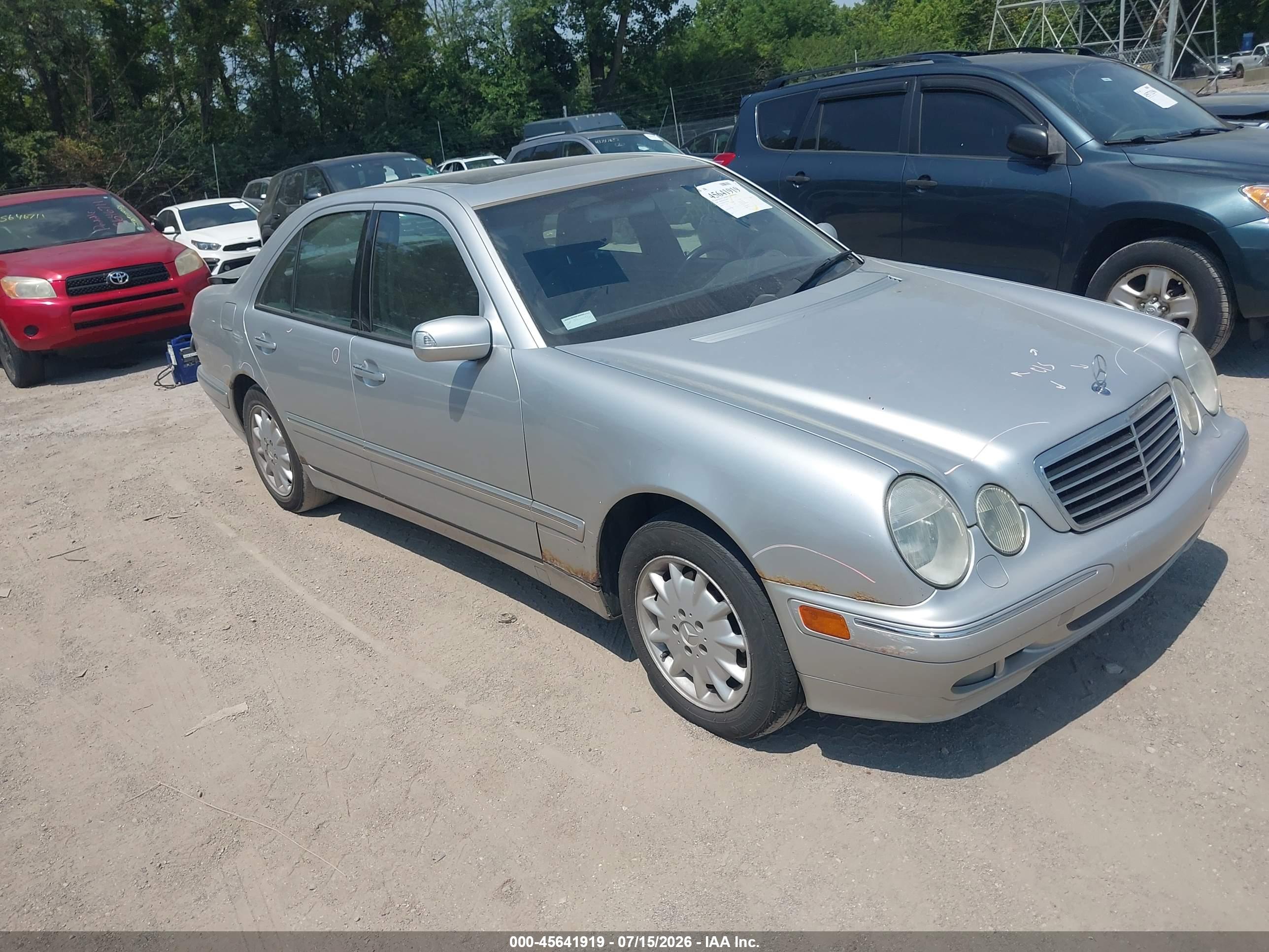 2000 MERCEDES-BENZ E 320 E320W 4-Matic