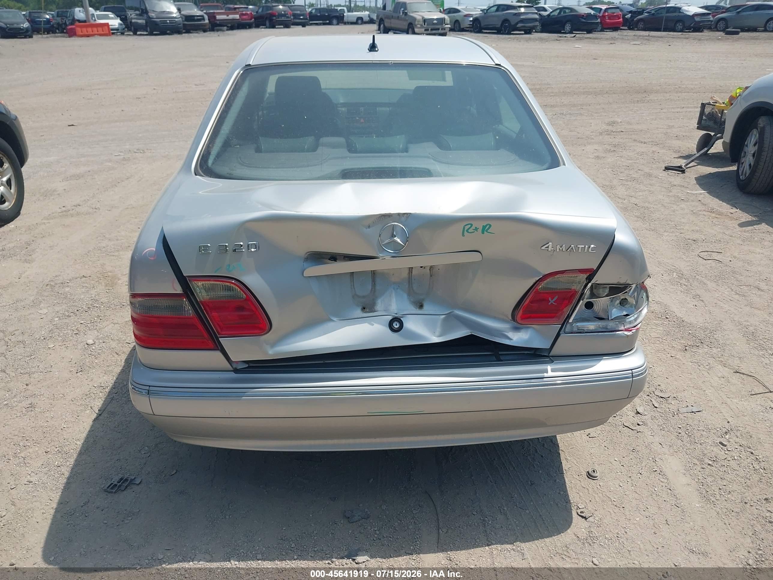 2000 MERCEDES-BENZ E 320 E320W 4-Matic