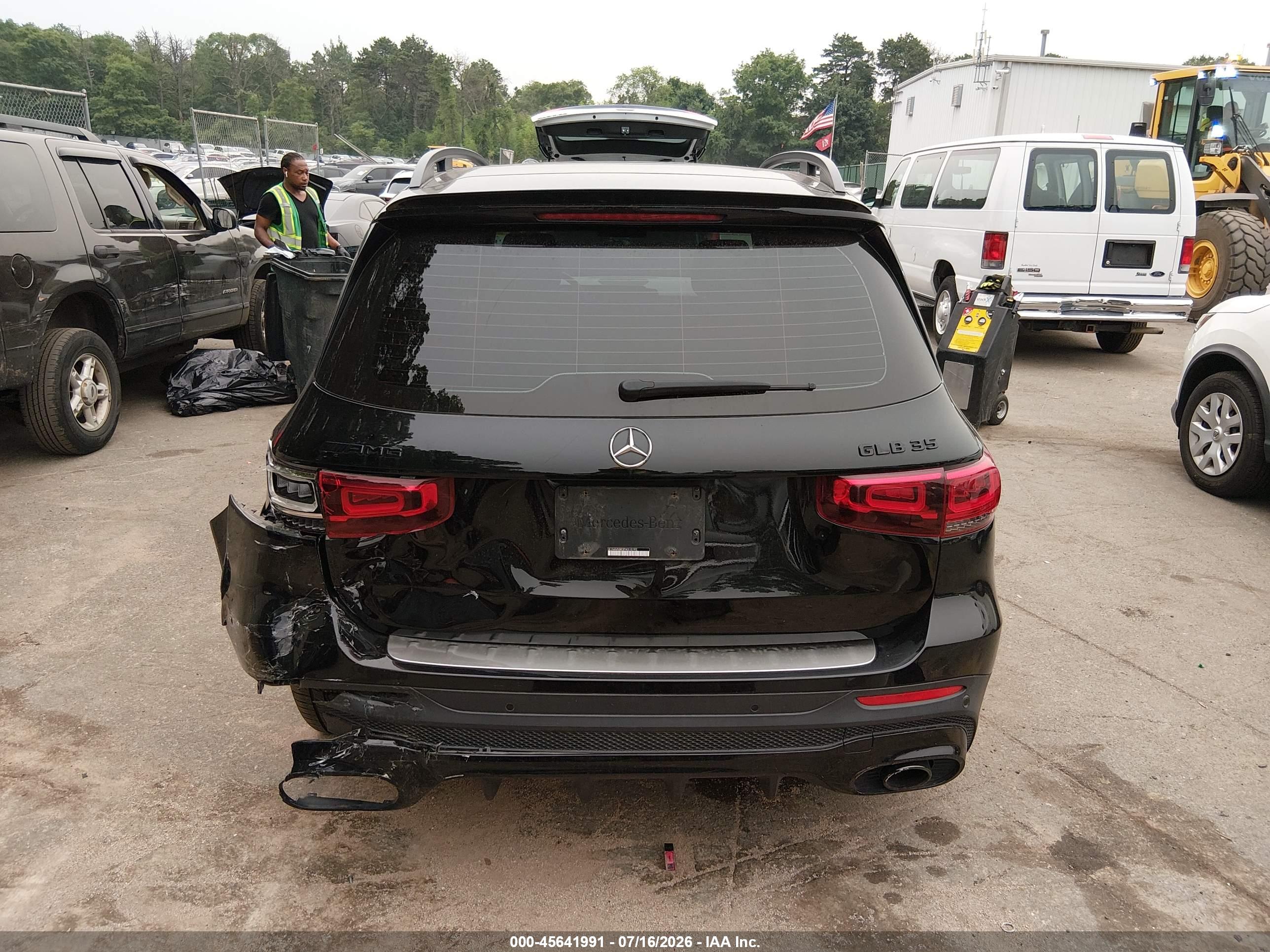 2023 MERCEDES-BENZ AMG GLB 35 4MATIC