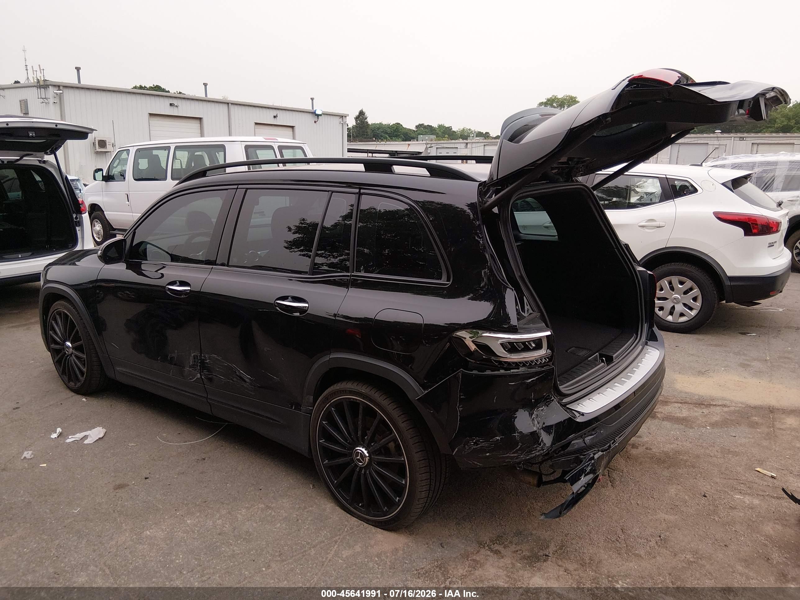 2023 MERCEDES-BENZ AMG GLB 35 4MATIC