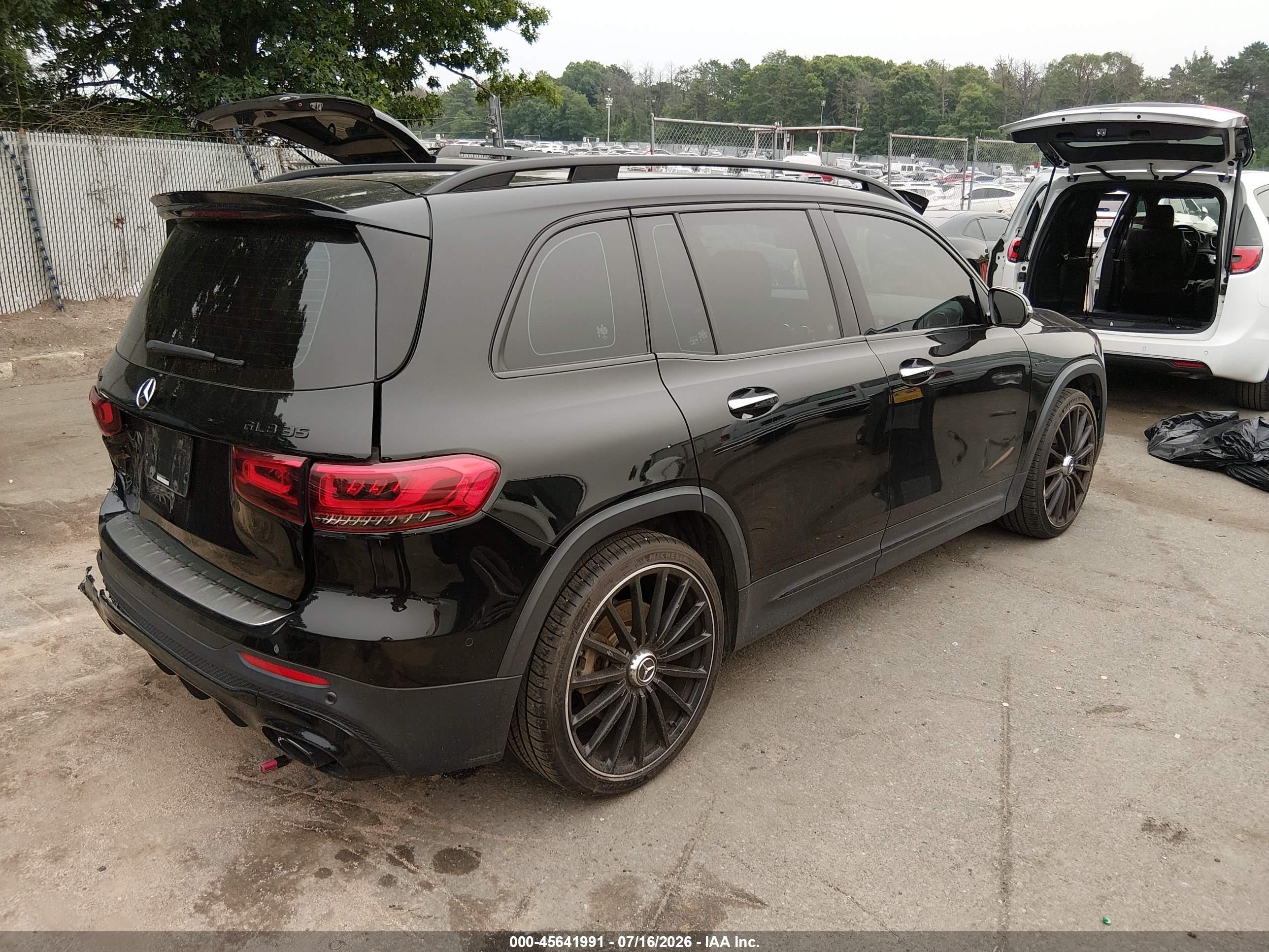 2023 MERCEDES-BENZ AMG GLB 35 4MATIC