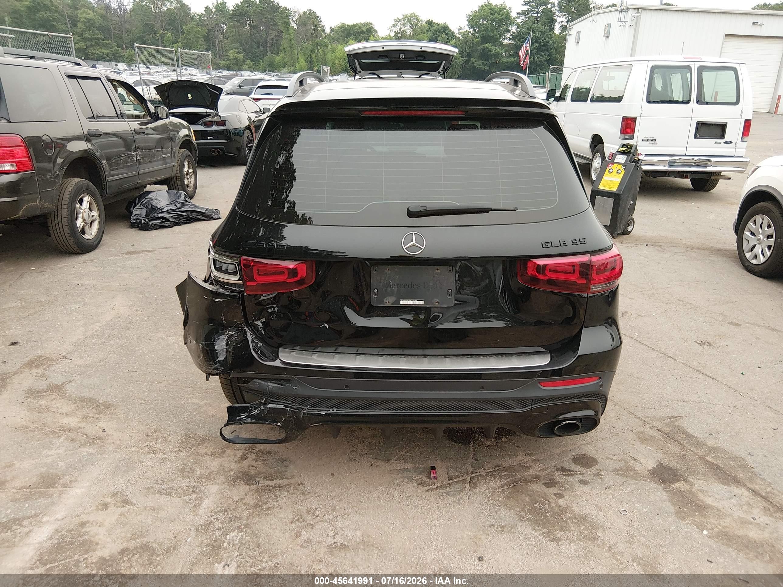 2023 MERCEDES-BENZ AMG GLB 35 4MATIC