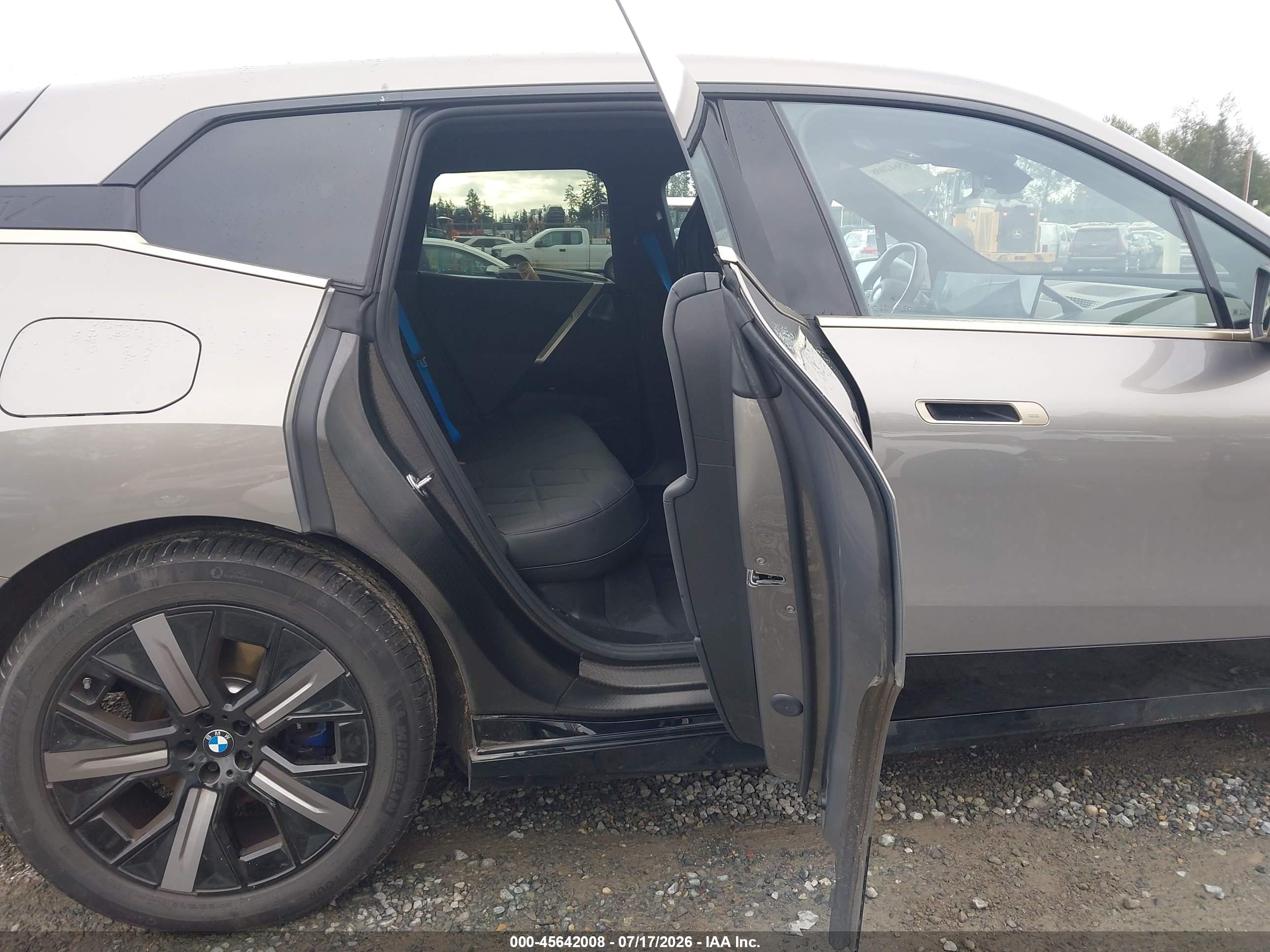 2024 BMW IX M60