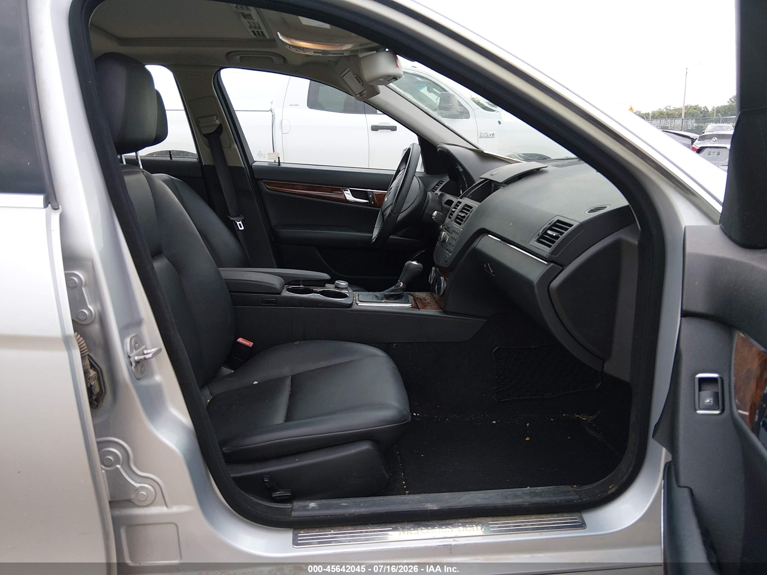 2010 MERCEDES-BENZ C 300 C300 4-MATIC