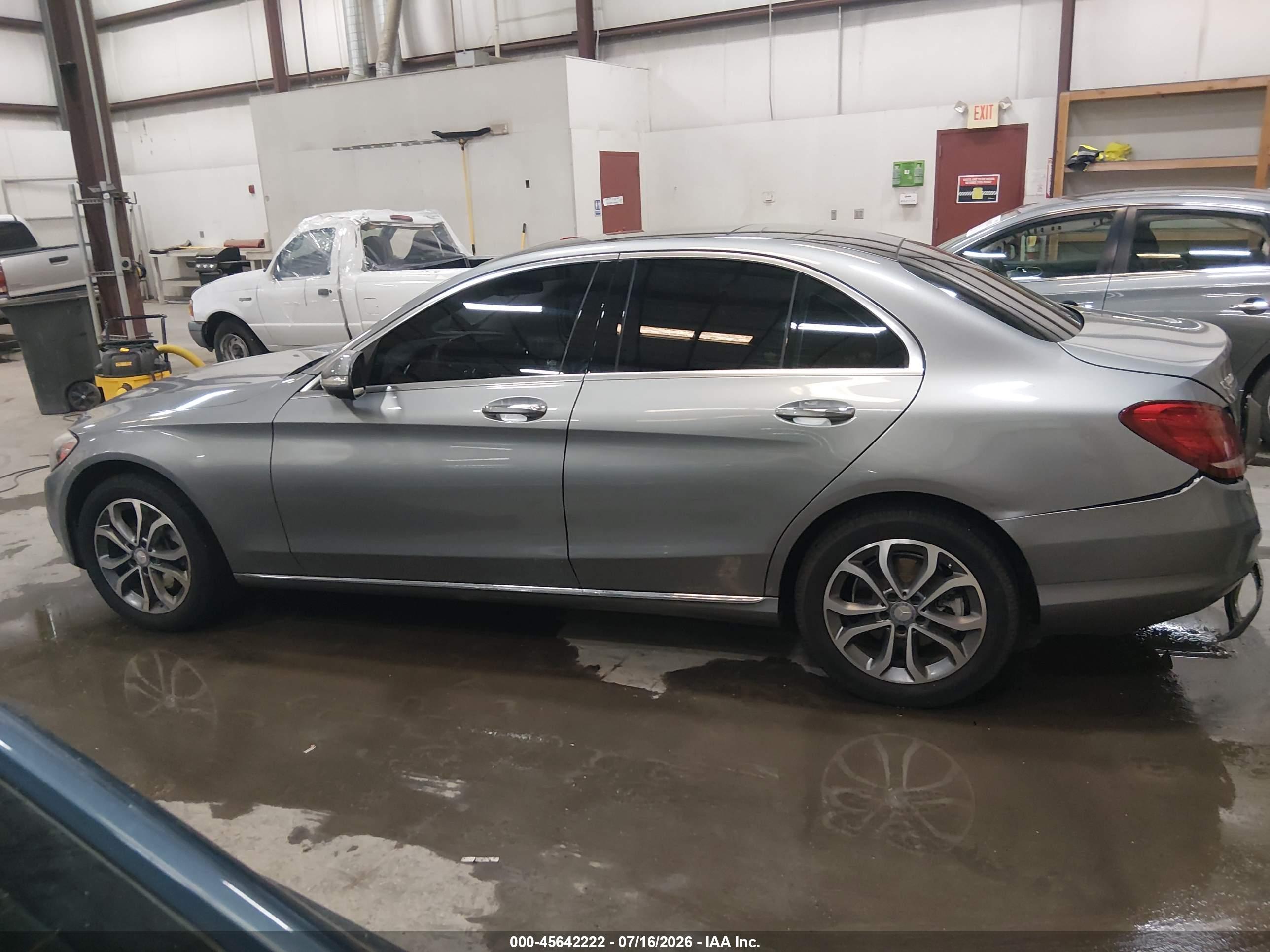 2015 MERCEDES-BENZ C 300 4MATIC