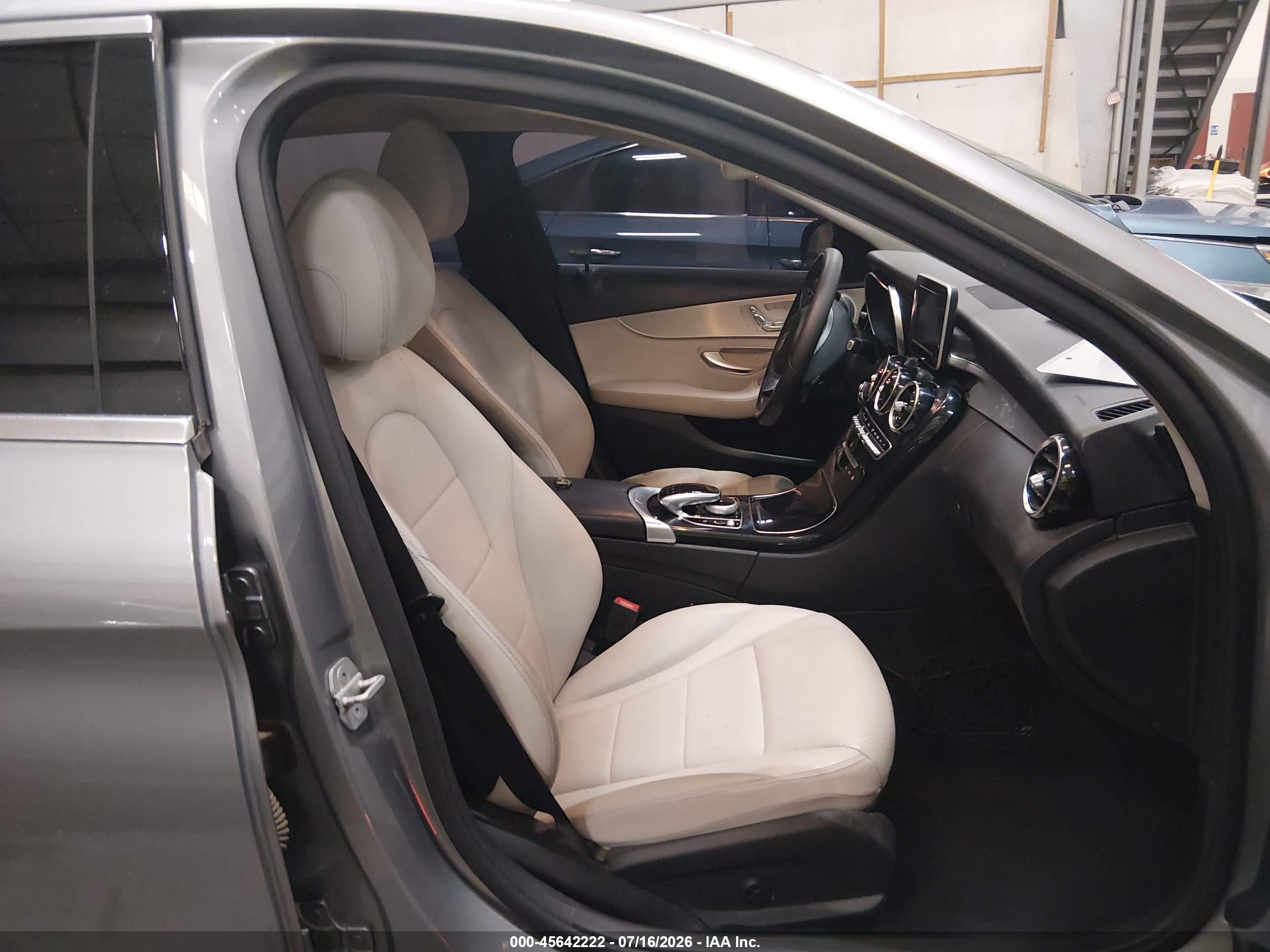 2015 MERCEDES-BENZ C 300 4MATIC