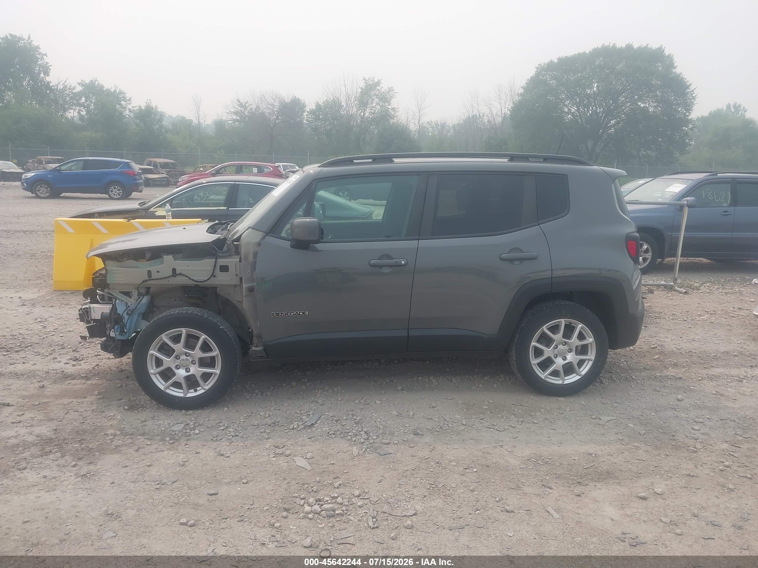 2019 JEEP RENEGADE LATITUDE 4X4