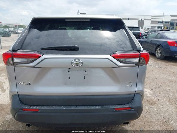 2022 TOYOTA RAV4 LE