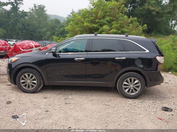 2017 KIA SORENTO 2.4L LX