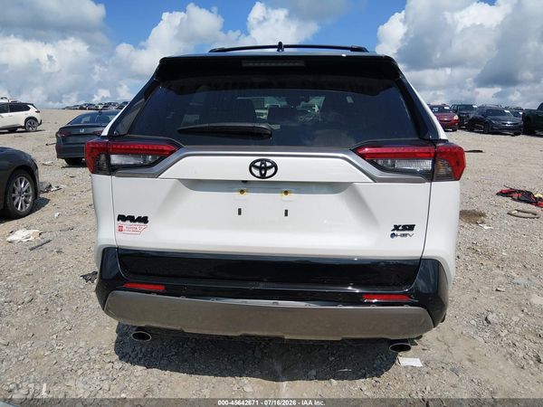 2025 TOYOTA RAV4 HYBRID XSE