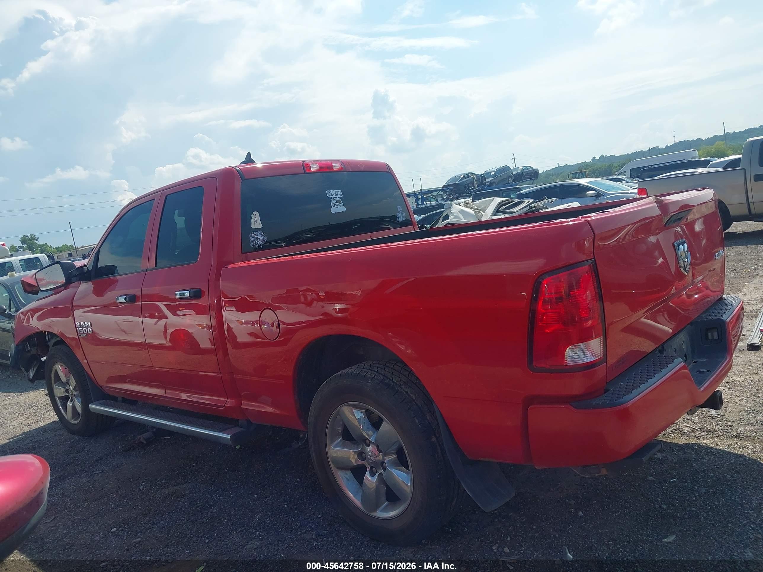 2019 RAM 1500 CLASSIC EXPRESS  4X4 6'4 BOX