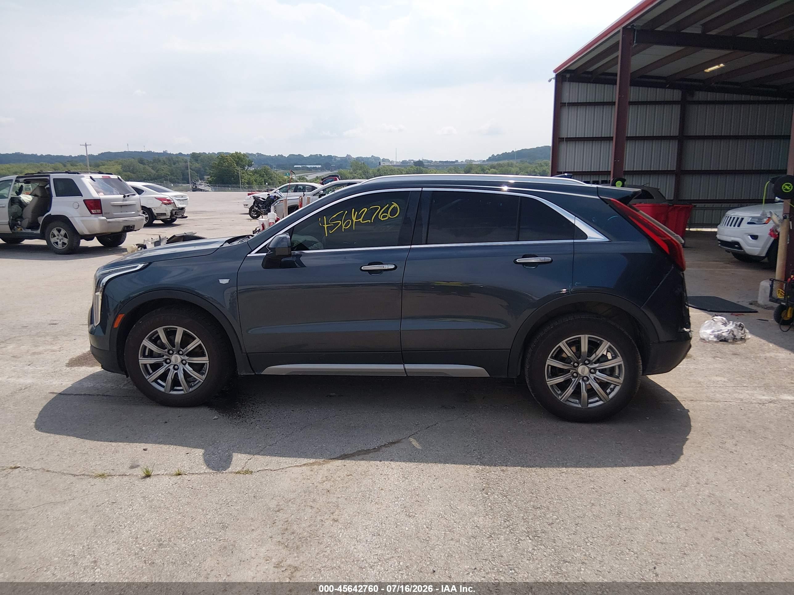 2019 CADILLAC XT4 PREMIUM LUXURY