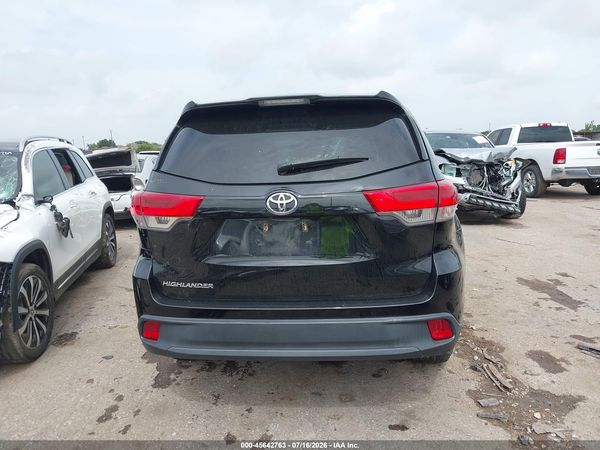 2019 TOYOTA HIGHLANDER LE