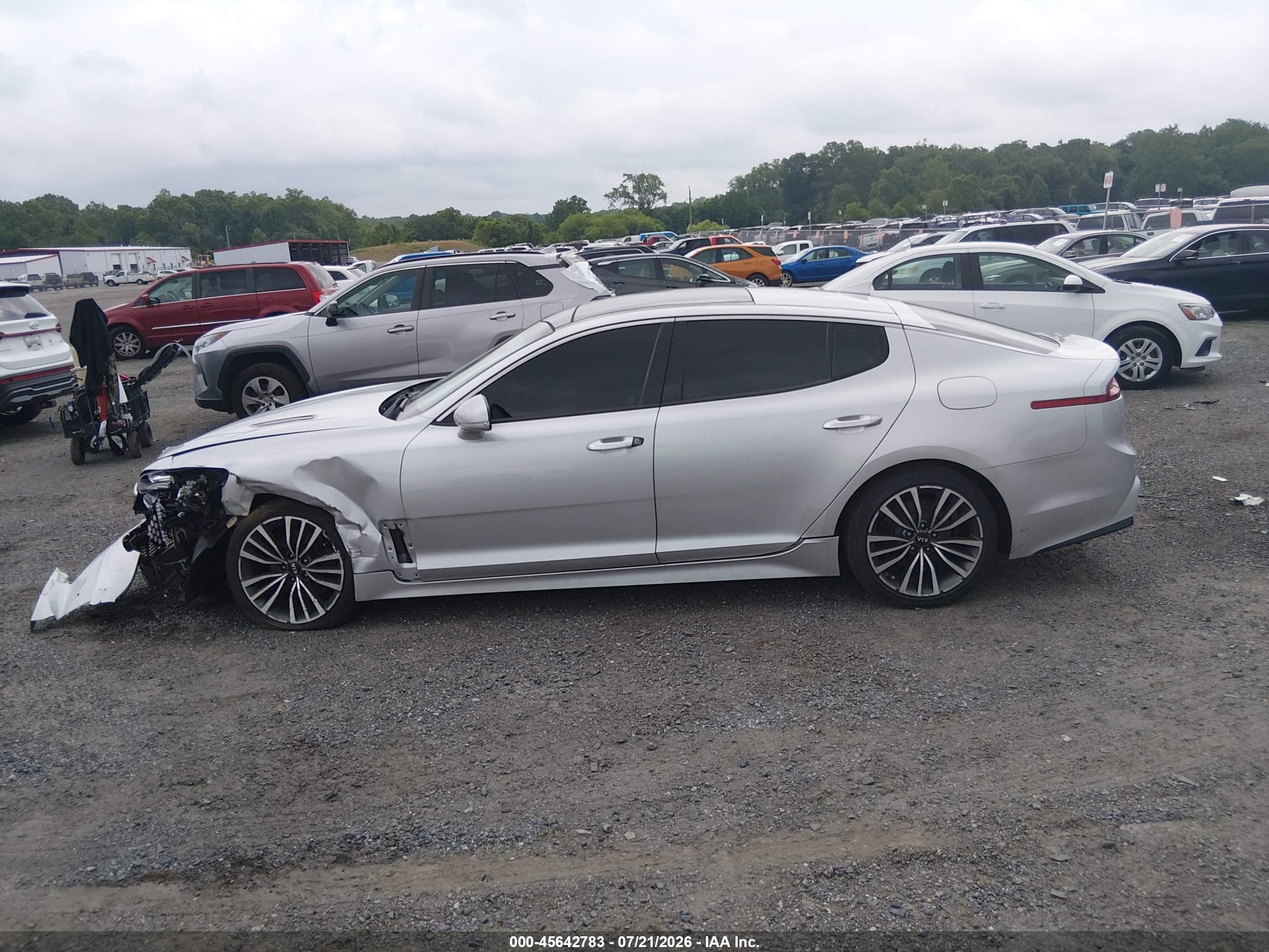 2018 KIA STINGER PREMIUM