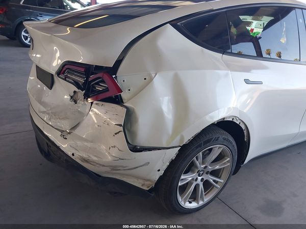 2020 TESLA MODEL Y