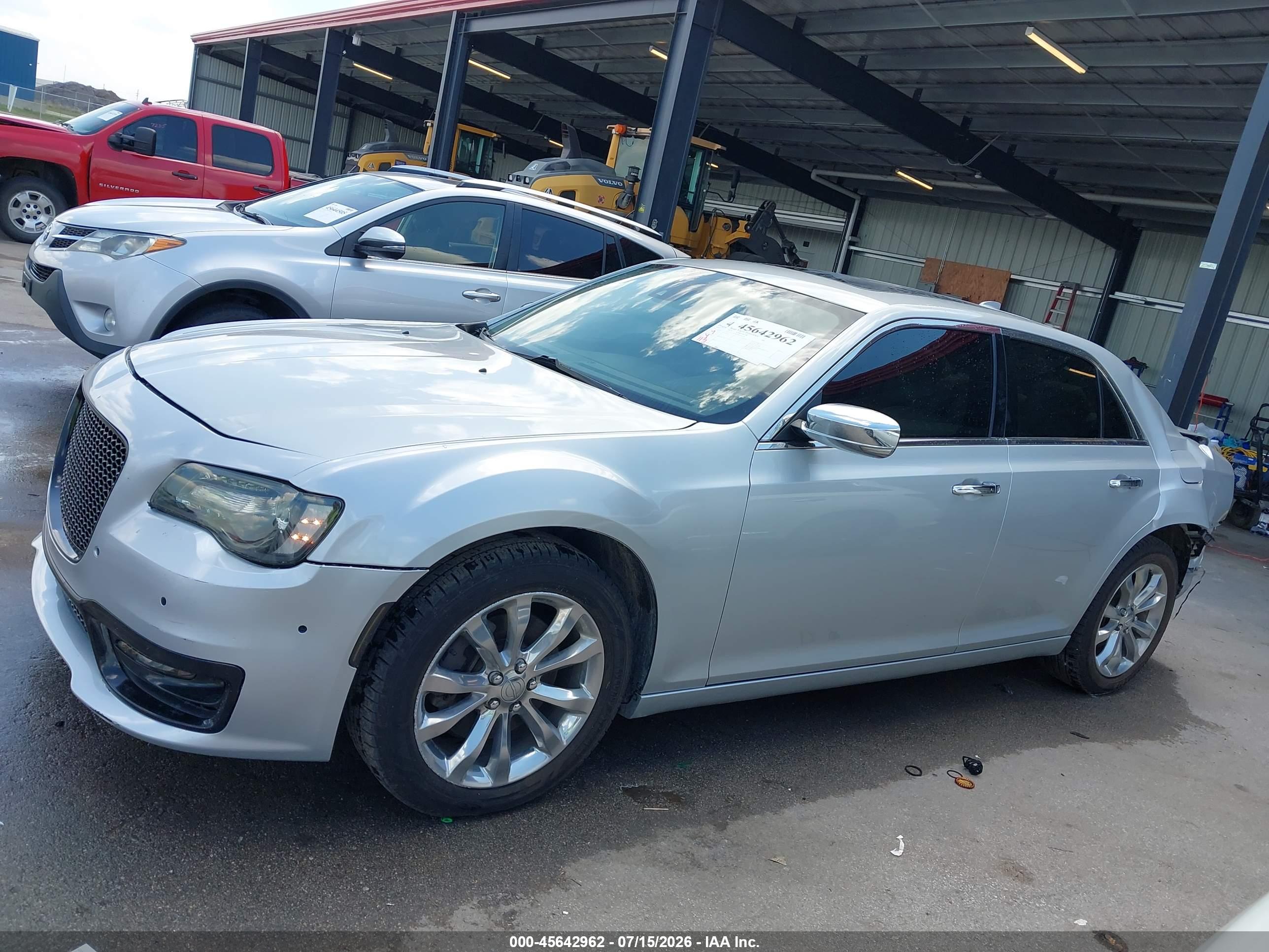 2019 CHRYSLER 300 LIMITED AWD