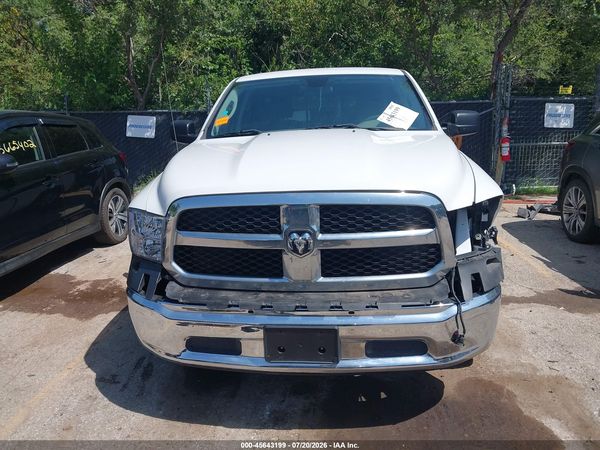 2017 RAM 1500 SLT  4X4 6'4 BOX