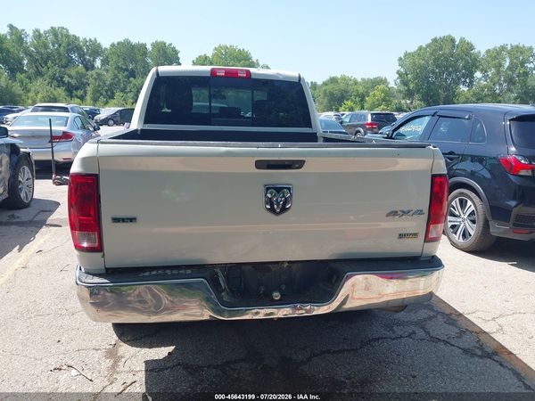 2017 RAM 1500 SLT  4X4 6'4 BOX