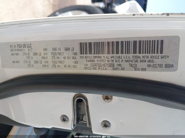 2017 RAM 1500 SLT  4X4 6'4 BOX