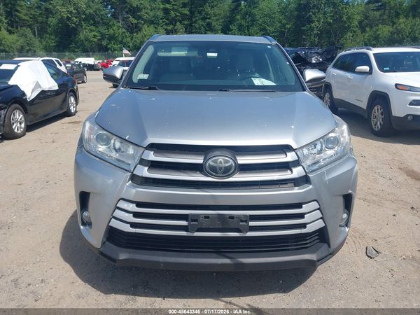 2017 TOYOTA HIGHLANDER XLE