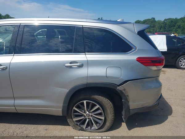 2017 TOYOTA HIGHLANDER XLE