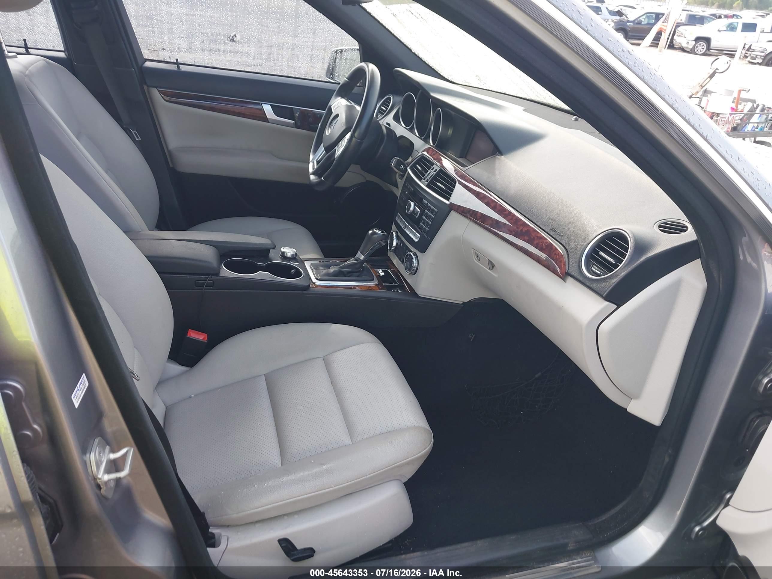 2012 MERCEDES-BENZ C 250 SPORT
