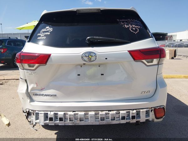 2018 TOYOTA HIGHLANDER XLE