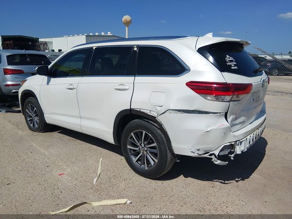 2018 TOYOTA HIGHLANDER XLE