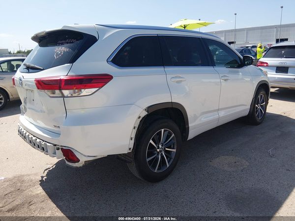 2018 TOYOTA HIGHLANDER XLE